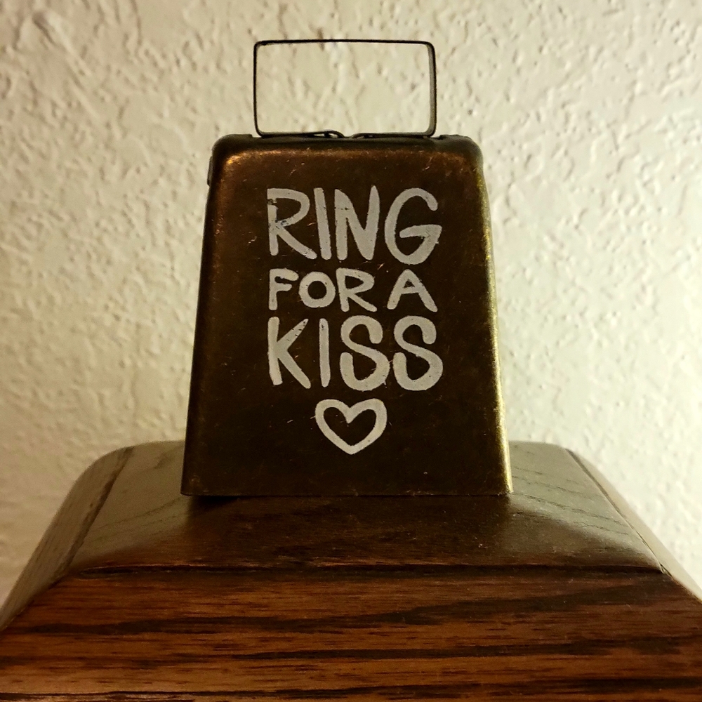 🆕️Rustic Hobby Lobby 'Ring For A Kiss' bell💋